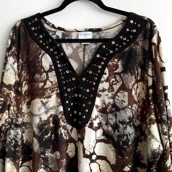 JACLYN SMITH Black, Brown & Beige Studded Bib Top Blouse! Stretchy & Stylish!!! - Picture 2 of 9